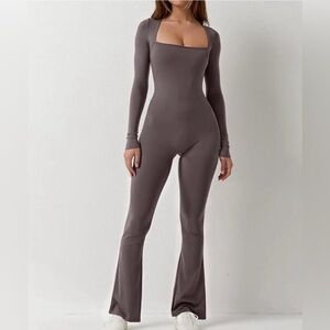 Qinsen Chic Taupe Women's Jumpsuit